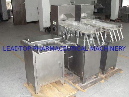 Buon prezzo Piccola capacità manuale 3000 della macchina di rifornimento della capsula all'ora con lo strumento di pigiatura in linea