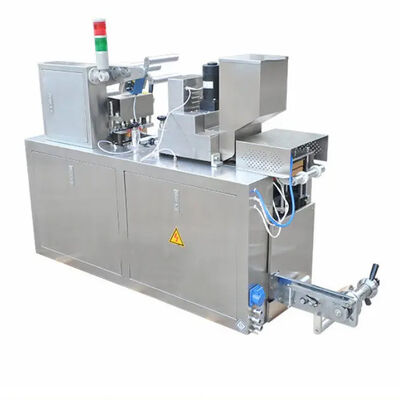 Buon prezzo Capsula automatica piena 380V della compressa della pillola di Mini Blister Packing Machine Pharmaceutical in linea